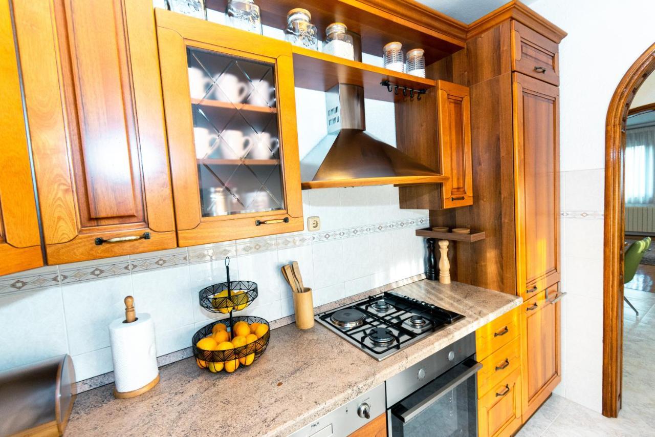The Oasis Villa Trilj Ngoại thất bức ảnh
