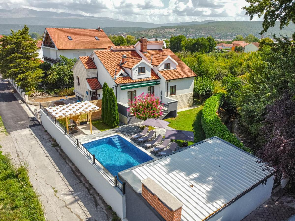 The Oasis Villa Trilj Ngoại thất bức ảnh