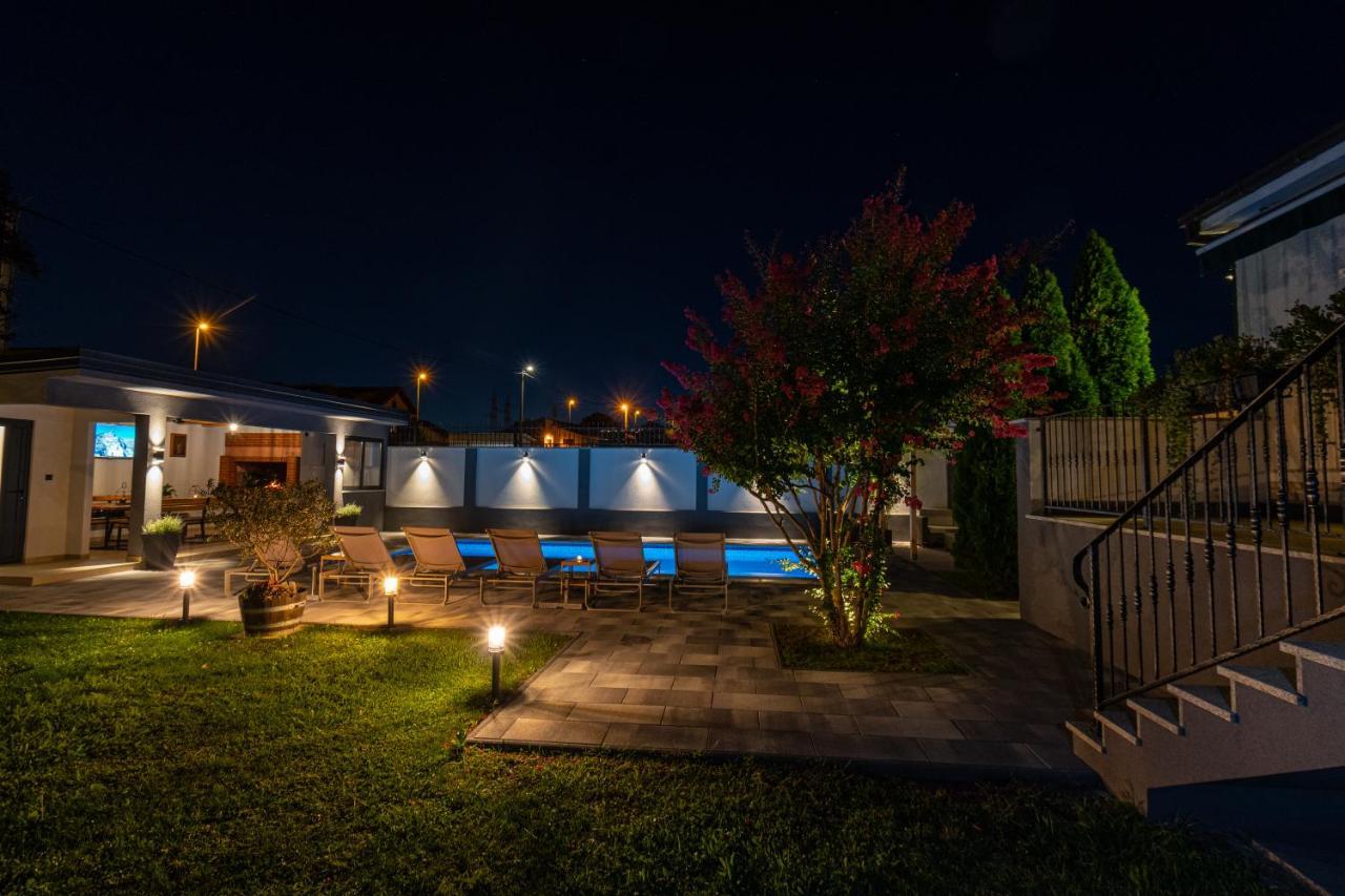 The Oasis Villa Trilj Ngoại thất bức ảnh