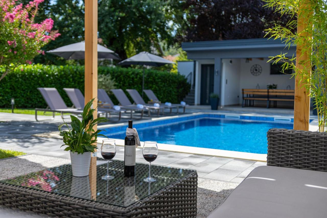 The Oasis Villa Trilj Ngoại thất bức ảnh